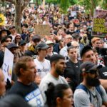 Novas tensões enquanto manifestantes se reúnem após suposta brutalidade policial