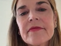 Novo apelo emocionante de jornalista norte-americano sobre o desaparecimento da mãe Novo apelo emocionante de jornalista norte-americano sobre o desaparecimento da mãe