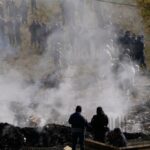 Número de mortos sobe para 22 após avião de carga que transportava dinheiro cair perto da capital da Bolívia