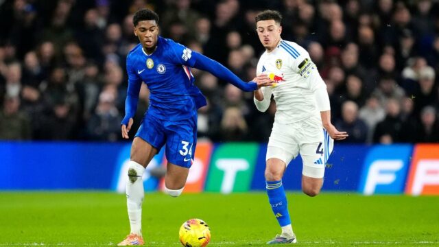 O Chelsea empatou em 2 a 2 depois que o Leeds revidou com uma dobradinha rápida

