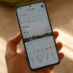 smartphone pixel 8 mostrando aplicativo de previsão do tempo