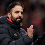 Ruben Amorim chega antes da partida da Premier League entre Manchester United e Newcastle United em Old Trafford em 2025, em Manchester, Inglaterra.