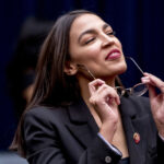 A deputada Alexandria Ocasio-Cortez, DN.Y., fala durante um