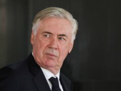 O acordo de Carlo Ancelotti com o Brasil lança dúvidas sobre a escolha de Gary Neville para o cargo no Man Utd O acordo de Carlo Ancelotti com o Brasil lança dúvidas sobre a escolha de Gary Neville para o cargo no Man Utd