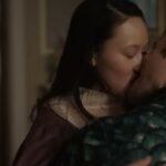 A Netflix finalmente lançou um trailer inicial para a segunda parte de sua quarta série quente - e está repleta de TRÊS brincadeiras quentes sob o colarinho