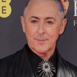 O apresentador do BAFTA Film Awards, Alan Cumming, pergunta aos americanos se 'Zootropolis 2' 'toca qualquer sino': 'Mentiras, líderes corruptos, envenenamento e perseguição de uma raça'