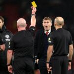 O árbitro do Man United x West Ham tomou uma decisão ‘ridícula’ contra os Red Devils nesta temporada