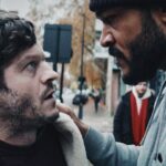 O ator alemão Malick Bauer estreia como produtor de cinema no drama policial 'Triptych', estrelando ao lado de Iwan Rheon (EXCLUSIVO)
