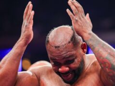 O boxeador Jarrell Miller leva um soco na peruca durante uma luta de pesos pesados Giants QB Jaxson Dart parece iniciar relacionamento com Anthony Joshua Jake Paul Ring Girl