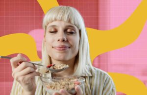 O cereal nº 1 que você deveria comer para ajudá-lo a viver mais, de acordo com nutricionistas Imagens Getty. Comer bem design.