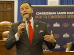 O deputado Bean convoca um debate nerd sobre política de saúde enquanto os planos Obamacare do Partido Republicano estagnam: ‘Sem consenso’ O deputado Bean convoca um debate nerd sobre política de saúde enquanto os planos Obamacare do Partido Republicano estagnam: 'Sem consenso'