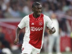 O dilema do treinador do Ajax: Jorthy Mokio é elogiado até o céu, mas frustrado por causa disso O dilema do treinador do Ajax: Jorthy Mokio é elogiado até o céu, mas frustrado por causa disso