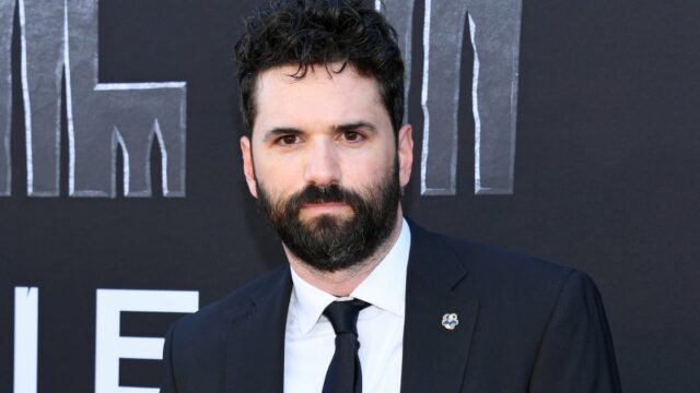 O diretor da franquia 'Predator', Dan Trachtenberg, assina acordo inicial com a Paramount
