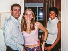 O e-mail descoberto de Epstein fornece mais contexto para a foto infame do ex-príncipe O e-mail descoberto de Epstein fornece mais contexto para a foto infame do ex-príncipe