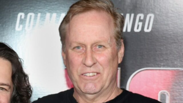 O escritor de 'Pulp Fiction' diz que era 'impossível' fazer O escritor de 'Pulp Fiction' diz que era 'impossível' fazer seus filmes até que ele fundasse uma produtora de IA: 'Basta colocar a IA na frente dela e de repente você estará na produção de três longas-metragens'