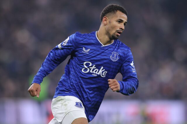 'O estádio em que você quer jogar': Iliman Ndiaye alimenta conversa de transferência de £ 70 milhões para o Man Utd com admissão em Old Trafford
