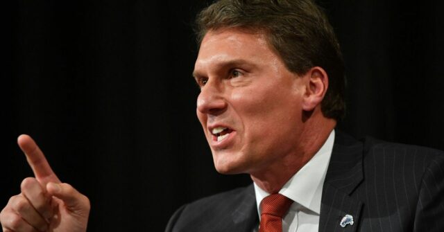 O ex-senador liberal Cory Bernardi renunciou.