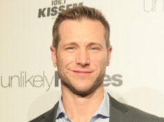 O ex-solteiro Jake Pavelka está noivo de uma namorada após 2 anos de namoro Ex-vencedores de bacharelado e despedida de solteira: onde estão eles agora?