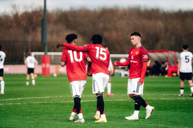 O garoto-prodígio do Man Utd está subindo de nível rapidamente, o desempenho mais recente o deixa mais perto da descoberta do time principal
