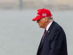 O grito de guerra da campanha “América Primeiro” de Trump dá lugar a ataques militares no exterior O grito de guerra da campanha “América Primeiro” de Trump dá lugar a ataques militares no exterior