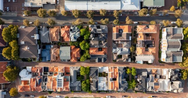 O ignorado aumento de 500 por cento nos preços que O ignorado aumento de 500 por cento nos preços que bloqueia novas habitações