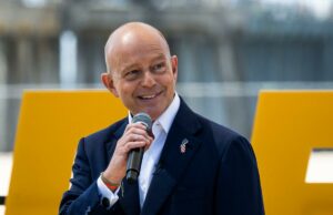 O ‘imposto sobre quilometragem’ é apenas o começo da ‘Califraudia’ – aqui está meu plano para a ‘Califordia’ O 'imposto sobre quilometragem' é apenas o começo da 'Califraudia' - aqui está meu plano para a 'Califordia'