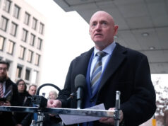 O juiz parece cético quanto à justificativa legal para a punição do Pentágono ao senador Mark Kelly Yahoo news home