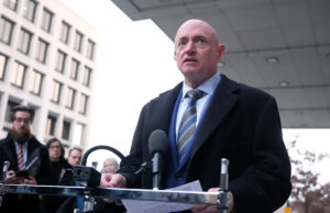 O juiz parece cético quanto à justificativa legal para a punição do Pentágono ao senador Mark Kelly Yahoo news home