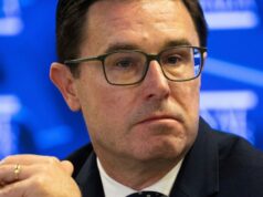 O líder nacional David Littleproud sobrevive ao fracasso da liderança David Littleproud e Colin Boyce