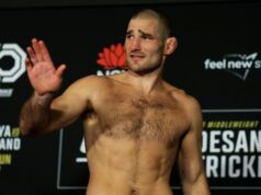 O lutador do UFC Sean Strickland faz um discurso sexista e homofóbico sobre Bad Bunny e Ronda Rousey durante o Paramount + Media Day: ‘Ninguém dá a mínima para esportes femininos’ O lutador do UFC Sean Strickland faz um discurso sexista e homofóbico sobre Bad Bunny e Ronda Rousey durante o Paramount + Media Day: 'Ninguém dá a mínima para esportes femininos'