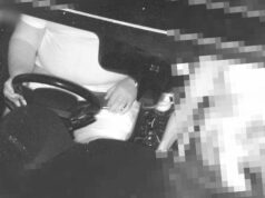 O mau hábito ao dirigir pode custar aos australianos até US$ 1.200 em multas Um motorista de NSW foi pego descansando o telefone no colo enquanto dirigia.