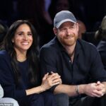 Meghan desfrutou de um encontro noturno esportivo com o Príncipe Harry enquanto o casal ocupava assentos na quadra para o NBA All-Star Game em 15 de fevereiro.