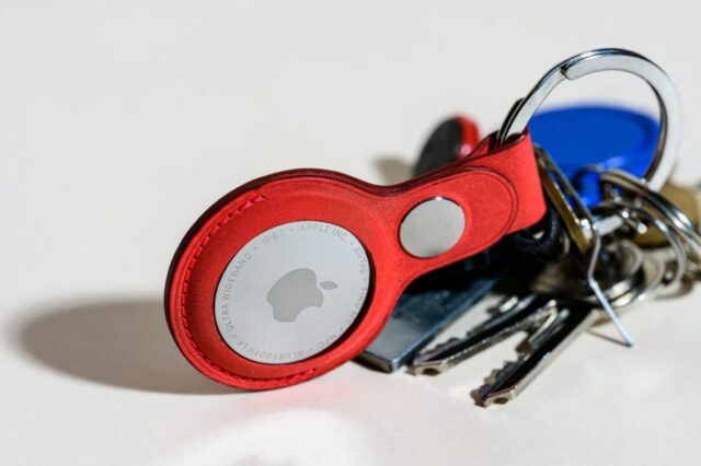 O novo rastreador AirTag da Apple é melhor, mas não vale a pena atualizar
