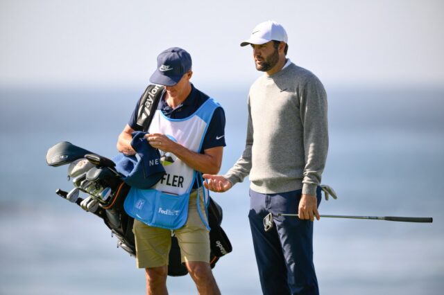 O número 1 do mundo, Scottie Scheffler, abre entre as piores rodadas no Pebble Beach Pro-Am

