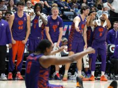 O número 20 Clemson derrota a Califórnia por 77-55, empata com Duke pelo primeiro lugar no ACC O número 20 Clemson derrota a Califórnia por 77-55, empata com Duke pelo primeiro lugar no ACC