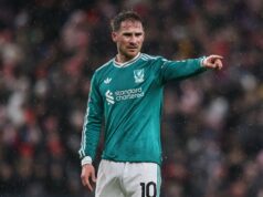 O pai de Alexis Mac Allister aborda rumores do Man Utd em meio a especulações de saída do Liverpool O pai de Alexis Mac Allister aborda rumores do Man Utd em meio a especulações de saída do Liverpool