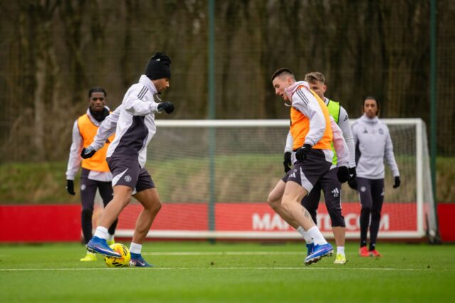 O papel de Benjamin Sesko destacado no veredicto “muito importante” O papel de Benjamin Sesko destacado no veredicto “muito importante” de Wayne Rooney sobre o último desempenho do Man Utd