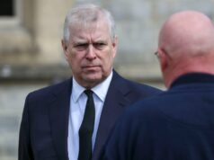 O príncipe Andrew ainda está na linha de sucessão após a prisão por má conduta? Andrew-e-mais-reais-que-foram-presos-GettyImages-2210495972