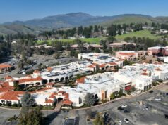 O proprietário do Blackhawk Plaza em Danville está envolvido em uma teia de empréstimos fracassados O proprietário do Blackhawk Plaza em Danville está envolvido em uma teia de empréstimos fracassados