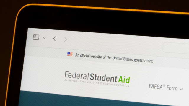 O que aconteceu quando um golpista de ‘estudante fantasma’ fez O que aconteceu quando um golpista de ‘estudante fantasma’ fez empréstimos estudantis em meu nome