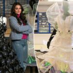 O vestido robótico selvagem da NYFW do gênio da tecnologia que virou flores de grife quando você aperta a mão de alguém