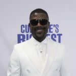 O vídeo do show de Ray J parece mostrá-lo com os olhos sangrando e um dispositivo no peito