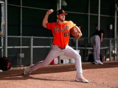 Observações do SF Giants: Roupp acelera para aumento de entradas Observações do SF Giants: Roupp acelera para aumento de entradas