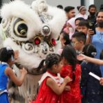 Observe a programação e o local, Festival de Comemoração do Ano Novo Chinês em Jacarta, de Barongsai a Cap Gomeh