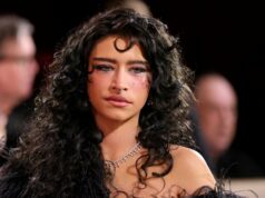 Odessa A’zion diz que ‘a última coisa que quero fazer’ é ofender as pessoas depois de desistir de ‘cortes profundos’ Ariela Barer, Odessa A'zion