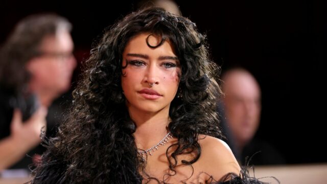 Ariela Barer, Odessa A'zion