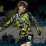 Ole Romeny retorna à ação, Oxford United ganha pontos valiosos