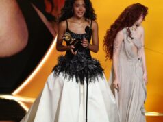 Olivia Dean ganha Grammy de melhor artista revelação: ‘Estou aqui como neta de um imigrante’ Olivia Dean ganha Grammy de melhor artista revelação: 'Estou aqui como neta de um imigrante'