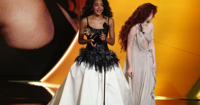 Olivia Dean ganha Grammy de melhor artista revelação: 'Estou aqui Olivia Dean ganha Grammy de melhor artista revelação: 'Estou aqui como neta de um imigrante'