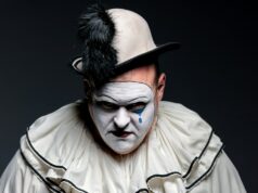 Opera San Jose apresenta uma conta dupla pela qual morrer O músico, compositor e maestro Alma Deutscher, de 20 anos, retorna à Opera San Jose para liderar a companhia em um projeto duplo de